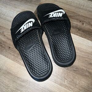 Nike slides